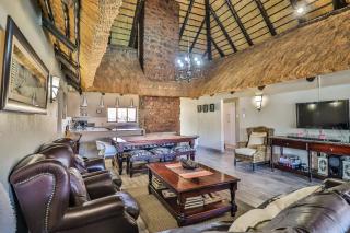 Doornkop Luxury 8 Sleeper with Private Pool and Boma - 9