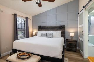 World Cup Spot - Game Room, Pool, Sleeps 12 - 6