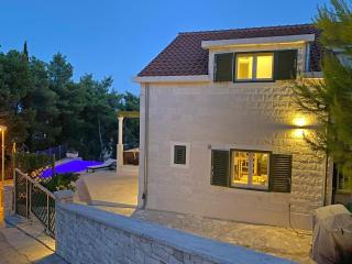 Schönes Ferienhaus Mit Privatem Pool - 6