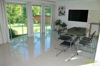 Villa Licht, Obligado Center - 1