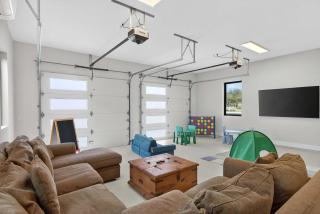 Wave on Wave Haus and Concierge Services - 4