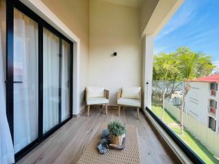 Marien Residences 305 Deluxe High Floor Condo - 4