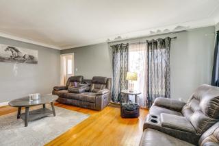 9 MI to Ford Field Spacious Home with Yard - 4