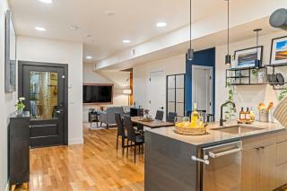 Modern City Luxury Near Manhattan, Parking Space - 0