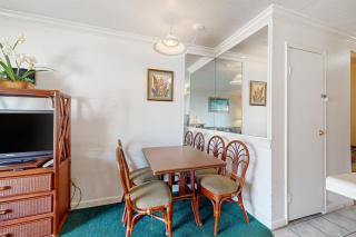Victorian Condos - Back to the Beach - 4