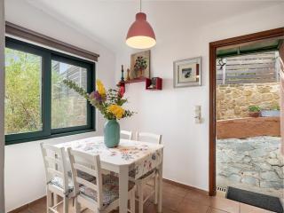 The Hillside Home - 5