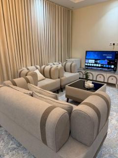 استديو بسرير ماستر وجلسه جانبيه - 4