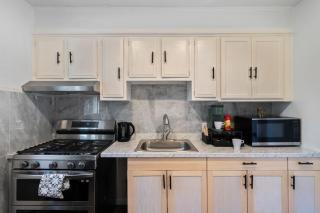 3BR Home 2 Baths Bonus Room, Minutes to NYC - 2