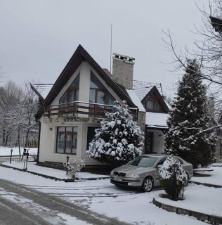 Chalet Déjà Vu Cozy Mountain Retreat - 0