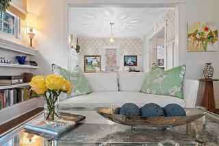 "The Broadway Hideaway" by Roxy Rentals - 4