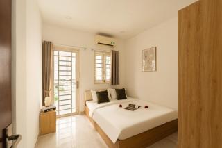 The Hammond Saigon 1 - 6