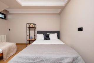 2-Bedroom Apartment with Bosphorus View - 9