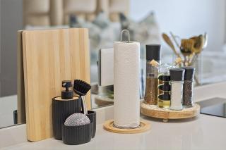 Sophisticated Studio in Rosebank's Premier Address - 6