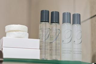 Sophisticated Studio in Rosebank's Premier Address - 1