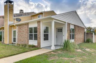 Great for Travel Nurses 2BR East Dallas Townhome! - 9