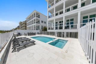 Gulf Front 8 BR 6 BA Pool & Hot Tub Pickleball Fun - 4