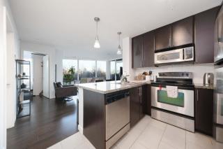 Luxury Apartment in Central Location with Pool Jacuzzi & Sauna - 6