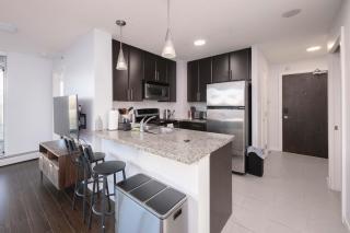 Luxury Apartment in Central Location with Pool Jacuzzi & Sauna - 4