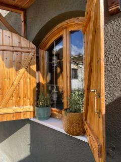 Capris Rustic Ηouse with Mountain View - 8