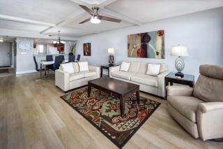 Surf Dweller 309 Large gulf front condo - 6