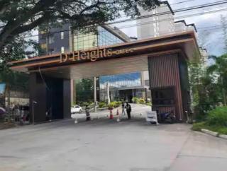 Clark Spacious Condo Studio with Balcony - 6