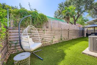 SoCo Haven Retreat - Sleeps 8 - Wifi & Fire Pit - 9