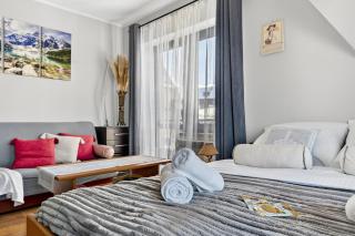 Gut Apartment - Full Kitchen, 2 Bedrooms, Home Cinema Room with NETFLIX & HBO - 3