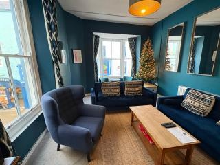 Central Tenby Private Pad - View of High Street - 0