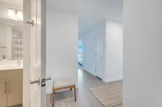 Luxury at Lake Eola - City View 3BD - 8