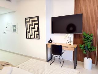 ASHRI HH | Studio in Ajmal Makan | Beach Access - Al Ḩamrīyah - 5