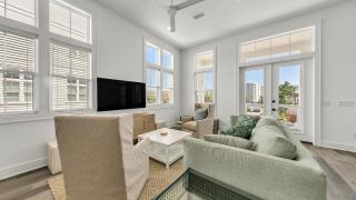 5 BR 4 BA Private Pool Pickleball Fun - 5