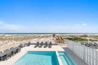 Gulf Front 8 BR 6 BA Private Pool & spa Pickleball Fun - 9