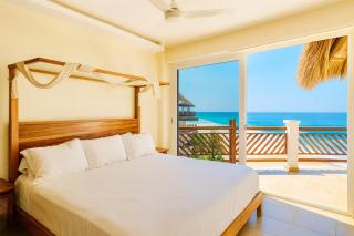 Beachfront in a peaceful Resort 8mi from Puerto Escondido - 4