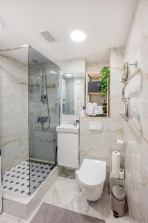 Cozy airport apartment - 8