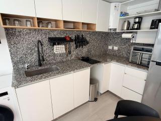 Palermo Portẽnito - A Cosmopolitan Nomad Oasis - 2