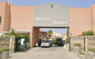 Pine Beach House - 3