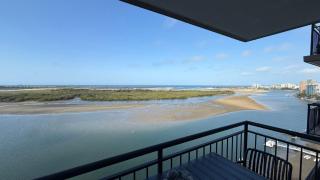 Maroochydore Riverfront Apartment - 5