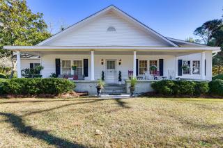 7 Mi to Sprewell Bluff Park Home with Patio and Yard! - 8