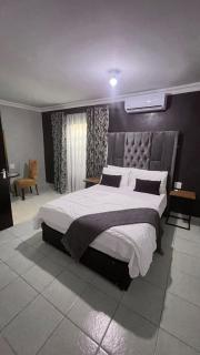 Giggling Guest House Karachi - 7