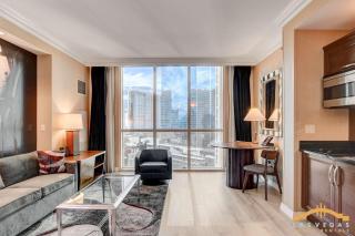 MGM Signature-16-719 Strip View Jacuzzi Studio - 5