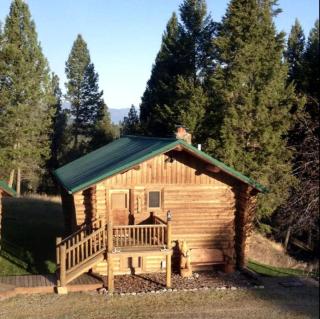 Secluded Cabin Getaway with Sauna near Eureka, Montana - 7