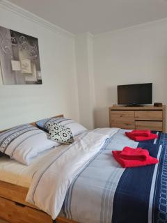 Zentrale, Liebevoll Eingerichtete Ferienwohnung - 7