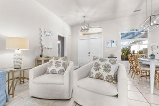 Lazy days and lake views. Beautiful Naples pool home - 3