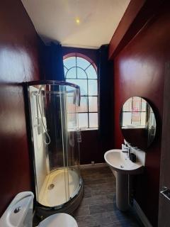 #84 Large JQ apartment sleeps 9 - 4