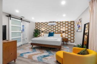 Swim, Dine, and Relax - Your private paradise awaits - 2