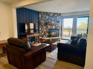 Mammoth Ski Racquet Club 62 - Newly Renovated 2025 - 0