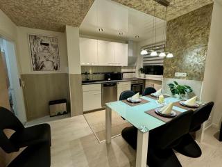 Zentrumsnahe 2-Zimmer FeWO mit Balkon, Garage, Nahe ÖPNV für 4-5Personen - 7