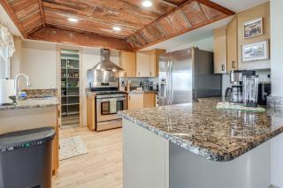 Hot Tub and Views! Squatchs Place in Blairsville - 8