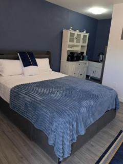 Small's Cozy Rest 6 Efficiency - 0