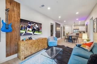 Hyve - Harmony Strum - Walk to Broadway - Pool & Gym - 1